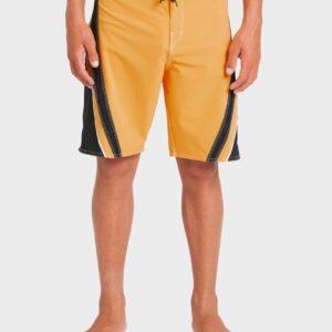 Boys 8-16 Fluid 2K 18" Boardshorts