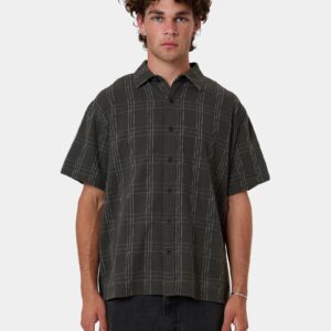 Mens Built To Win Short Sleeve Shirt